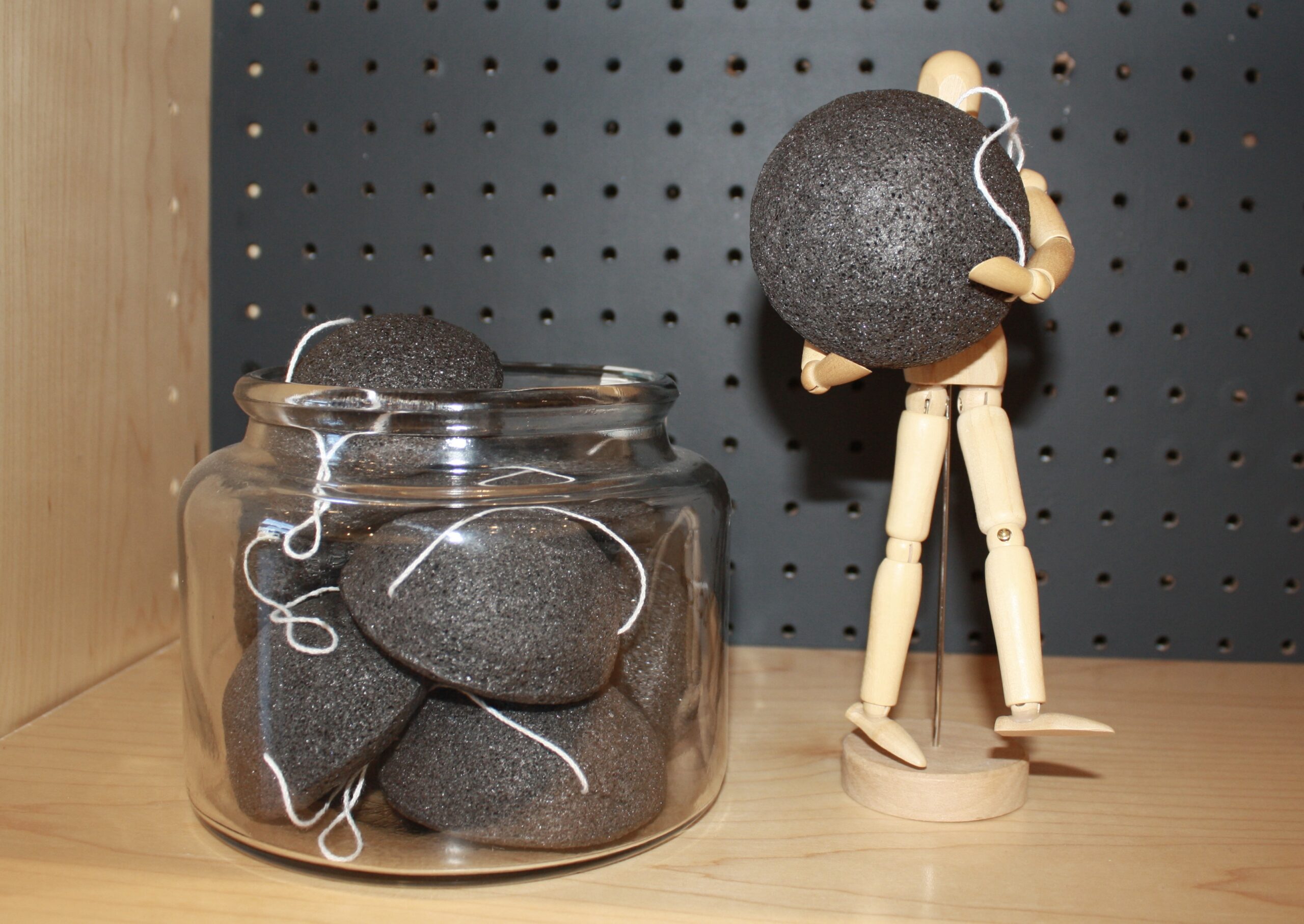 No Tox Life Luna Charcoal Sponge