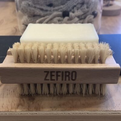 Zefiro Nail Brush